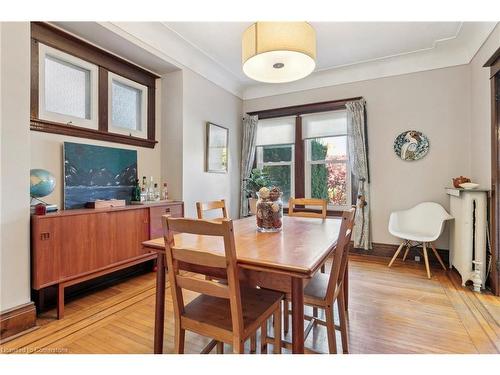 28 Hilda Avenue, Hamilton, ON - Indoor Photo Showing Dining Room