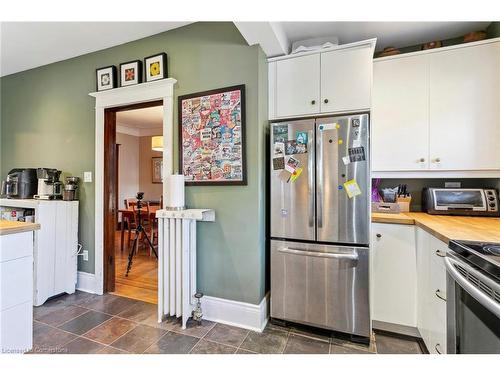 28 Hilda Avenue, Hamilton, ON - Indoor Photo Showing Kitchen