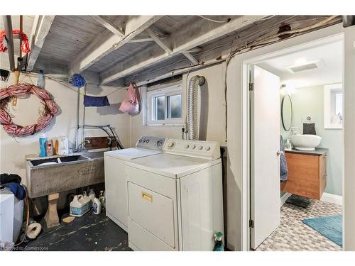 28 Hilda Avenue, Hamilton, ON - Indoor Photo Showing Laundry Room