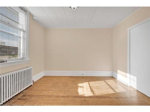 228 Duke Street, Hamilton, ON - Indoor Photo Showing Other Room