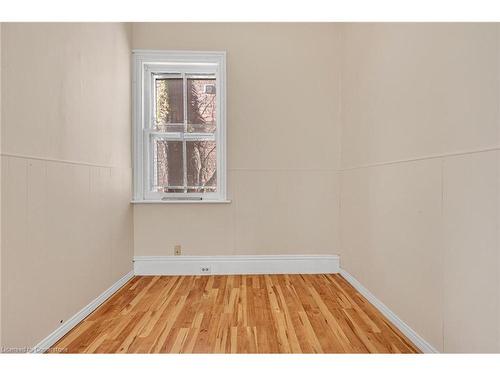 228 Duke Street, Hamilton, ON - Indoor Photo Showing Other Room