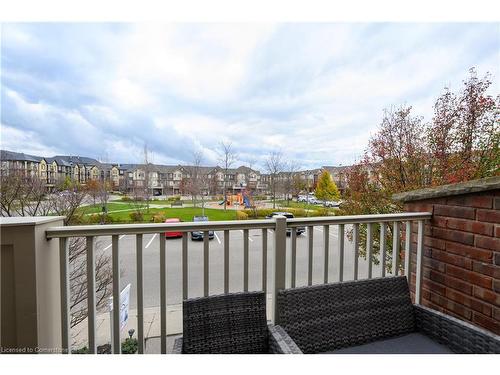 45-3050 Rotary Way, Burlington, ON - Outdoor With Balcony