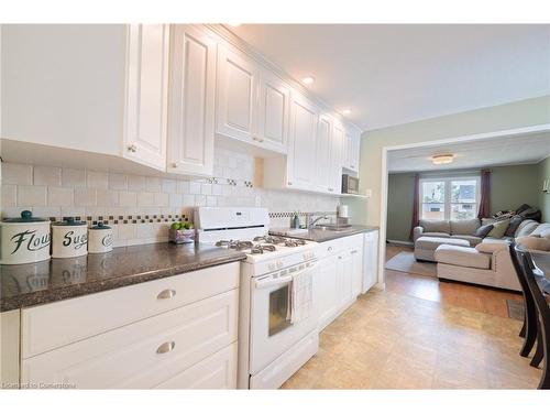 325 Simpson Avenue, Welland, ON - Indoor Photo Showing Kitchen