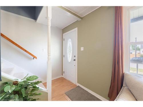 325 Simpson Avenue, Welland, ON - Indoor Photo Showing Other Room