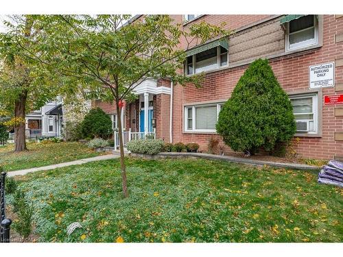 3-137 Emerald Street S, Hamilton, ON - Outdoor