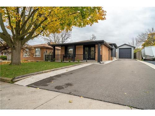 100 Boston Crescent, Hamilton, ON - Outdoor With Facade