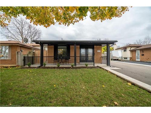 100 Boston Crescent, Hamilton, ON - Outdoor With Deck Patio Veranda