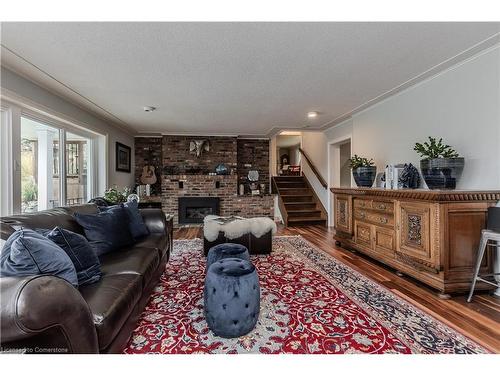 112 Hillcrest Avenue, Dundas, ON - Indoor Photo Showing Living Room With Fireplace