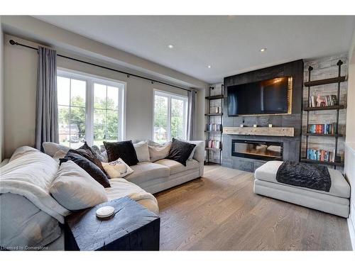 379 Erie Avenue, Brantford, ON - Indoor Photo Showing Living Room With Fireplace