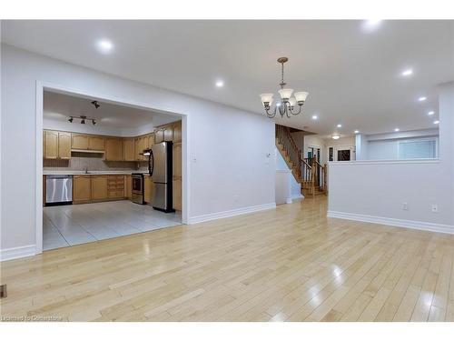 2200 Irving Street, Burlington, ON - Indoor Photo Showing Kitchen