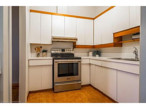 218 Bay Street S, Hamilton, ON - Indoor Photo Showing Kitchen With Double Sink