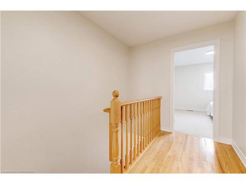 682 Summers Common, Burlington, ON - Indoor Photo Showing Other Room