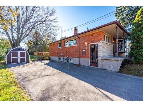 9 Thomson Court, Hamilton, ON - Outdoor