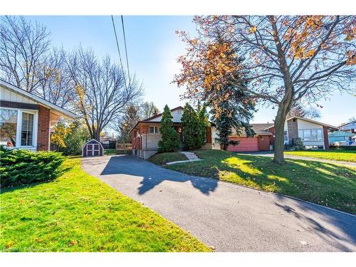 9 Thomson Court, Hamilton, ON - Outdoor