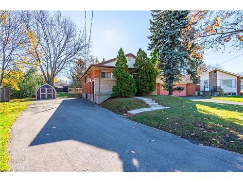 9 Thomson Court, Hamilton, ON - Outdoor