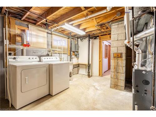 9 Thomson Court, Hamilton, ON - Indoor Photo Showing Laundry Room