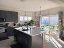 9320 White Oak Avenue, Niagara Falls, ON  - Indoor Photo Showing Kitchen 