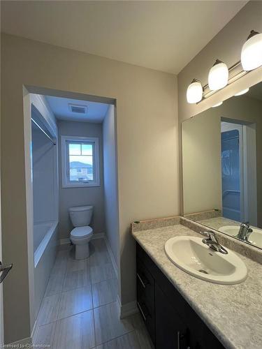 9320 White Oak Avenue, Niagara Falls, ON - Indoor Photo Showing Bathroom