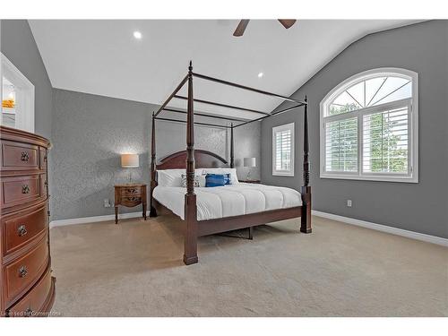 16 Gristmill Place, Hamilton, ON - Indoor Photo Showing Bedroom