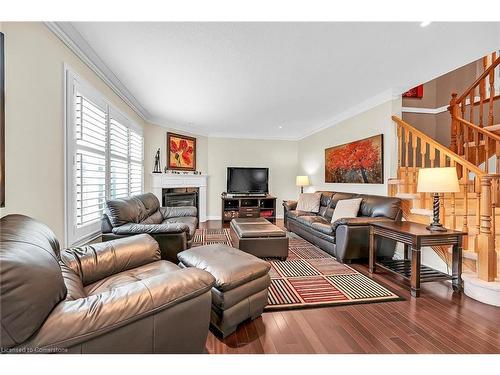 226 Tanglewood Drive, Binbrook, ON - Indoor Photo Showing Living Room