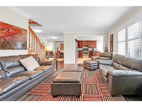 226 Tanglewood Drive, Binbrook, ON - Indoor Photo Showing Living Room