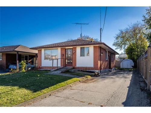 4 Lilacside Drive, Hamilton, ON - Outdoor