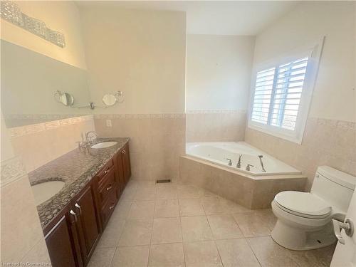 214 Millen Road, Hamilton, ON - Indoor Photo Showing Bathroom