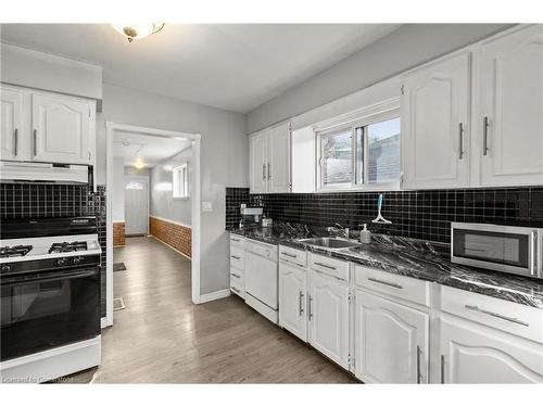 Main-81 East 23Rd Street, Hamilton, ON - Indoor Photo Showing Kitchen