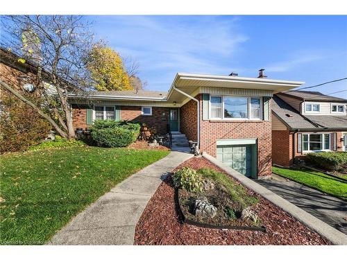 7 Underhill Avenue, Dundas, ON - Outdoor With Facade