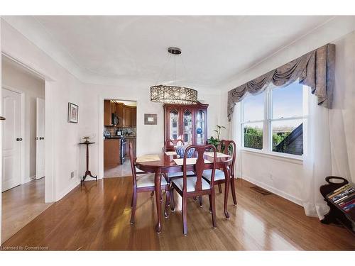 7 Underhill Avenue, Dundas, ON - Indoor Photo Showing Dining Room