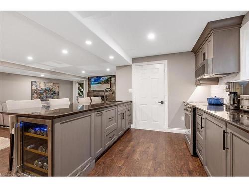 545 Mississauga Street, Niagara-On-The-Lake, ON - Indoor Photo Showing Kitchen