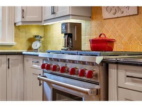 545 Mississauga Street, Niagara-On-The-Lake, ON - Indoor Photo Showing Kitchen