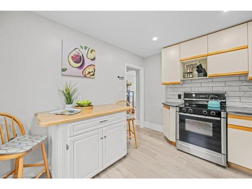 1108 Queensdale Avenue E, Hamilton, ON - Indoor Photo Showing Kitchen