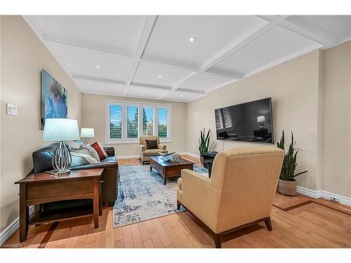 58 Tamwood Court, Stoney Creek, ON - Indoor Photo Showing Living Room