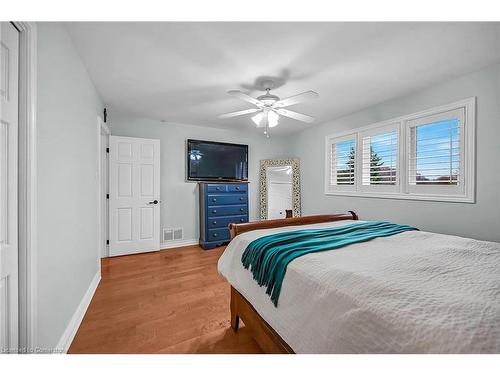 58 Tamwood Court, Stoney Creek, ON - Indoor Photo Showing Bedroom