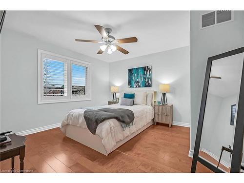 58 Tamwood Court, Stoney Creek, ON - Indoor Photo Showing Bedroom