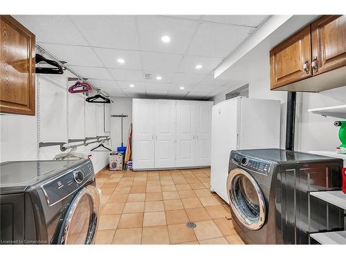 58 Tamwood Court, Stoney Creek, ON - Indoor Photo Showing Laundry Room