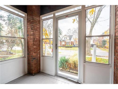 53 Tuxedo Avenue S, Hamilton, ON - Indoor Photo Showing Other Room