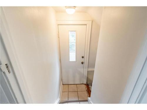 53 Tuxedo Avenue S, Hamilton, ON - Indoor Photo Showing Other Room