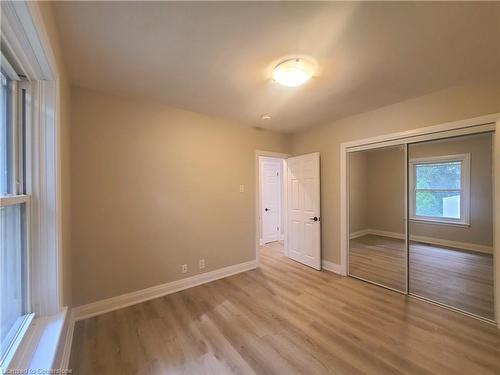 10 Sherwood Rise, Hamilton, ON - Indoor Photo Showing Other Room