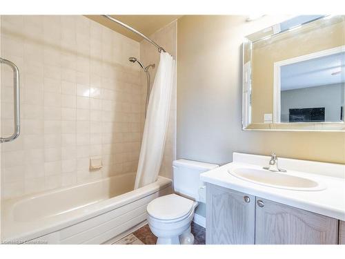 53 Myrtle Avenue, St. Catharines, ON - Indoor Photo Showing Bathroom