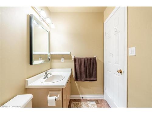 53 Myrtle Avenue, St. Catharines, ON - Indoor Photo Showing Bathroom