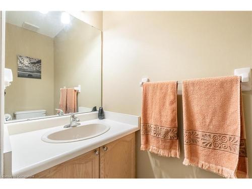 53 Myrtle Avenue, St. Catharines, ON - Indoor Photo Showing Bathroom