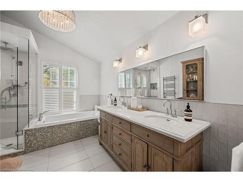 185 Central Drive, Ancaster, ON - Indoor Photo Showing Bathroom