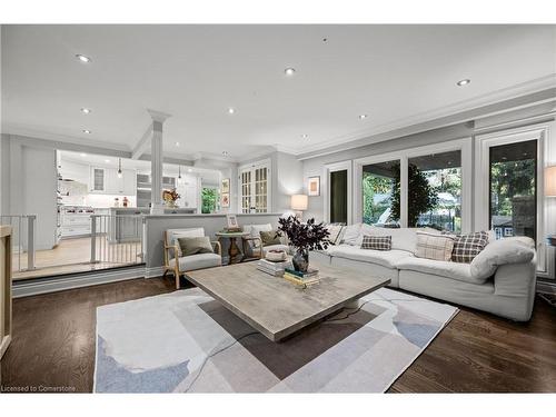 185 Central Drive, Ancaster, ON - Indoor Photo Showing Living Room