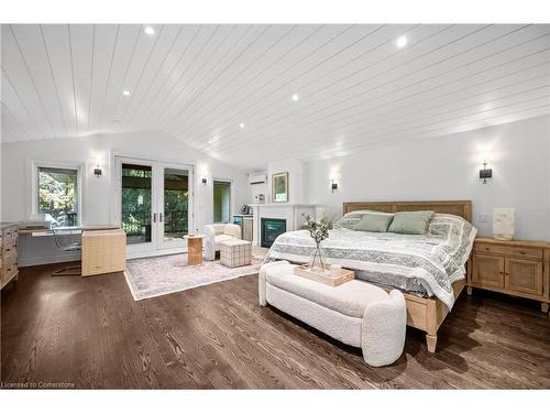 185 Central Drive, Ancaster, ON - Indoor Photo Showing Bedroom