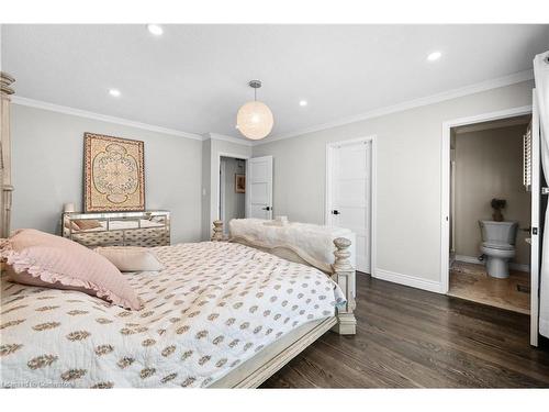 185 Central Drive, Ancaster, ON - Indoor Photo Showing Bedroom