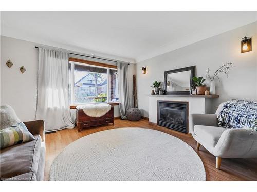 266 Cochrane Road, Hamilton, ON - Indoor Photo Showing Living Room With Fireplace