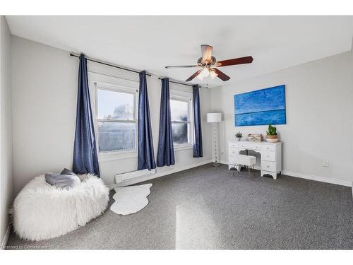 266 Cochrane Road, Hamilton, ON - Indoor Photo Showing Bedroom