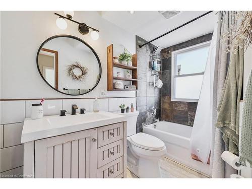 266 Cochrane Road, Hamilton, ON - Indoor Photo Showing Bathroom